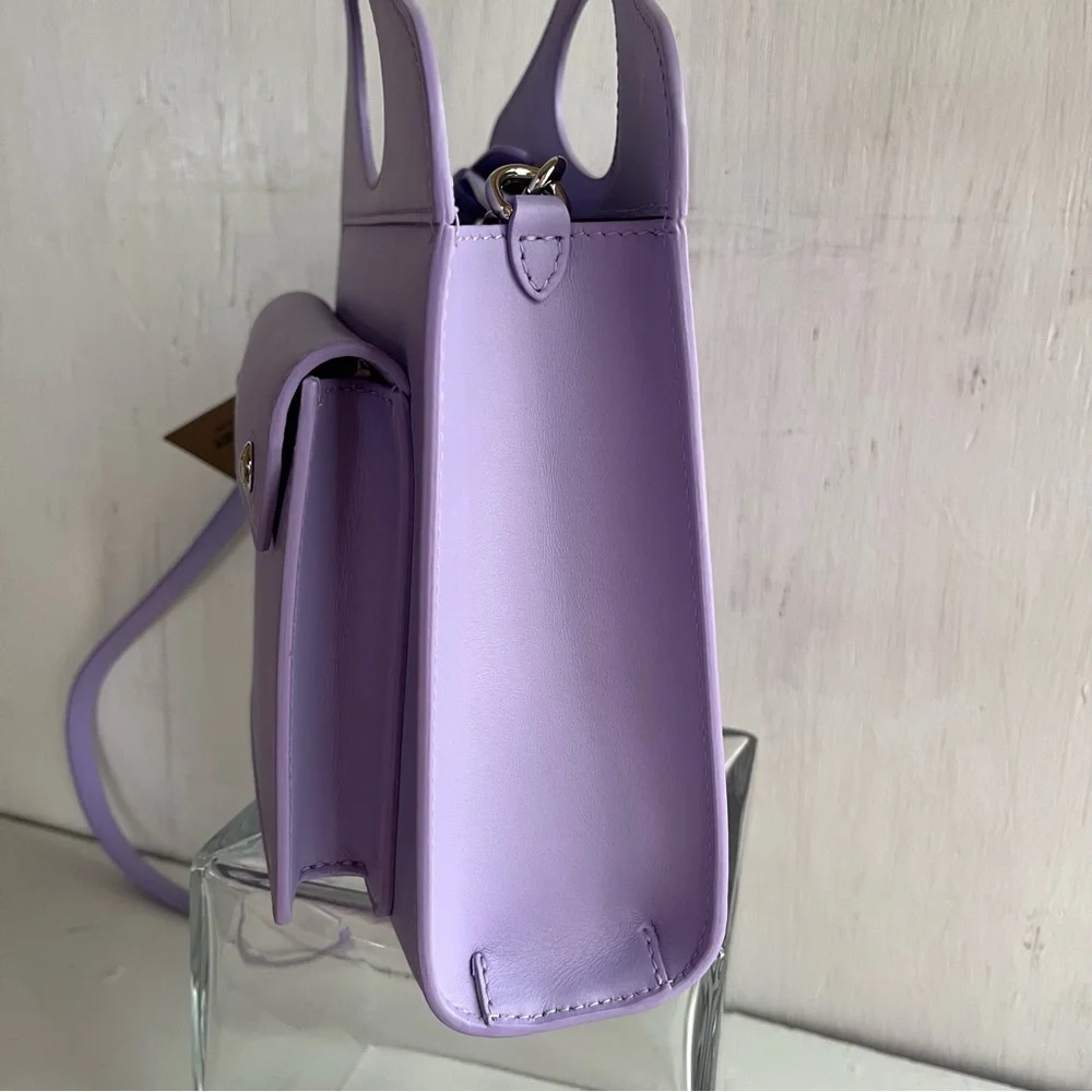 🔴SOLD🔴 BURBERRY Mini Leather Pocket Bag- Soft Violet - Picture 9 of 16